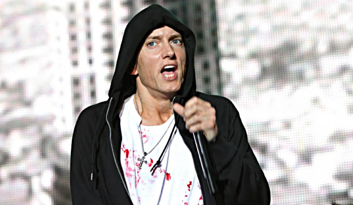 eminem-best-selling-artist-canada